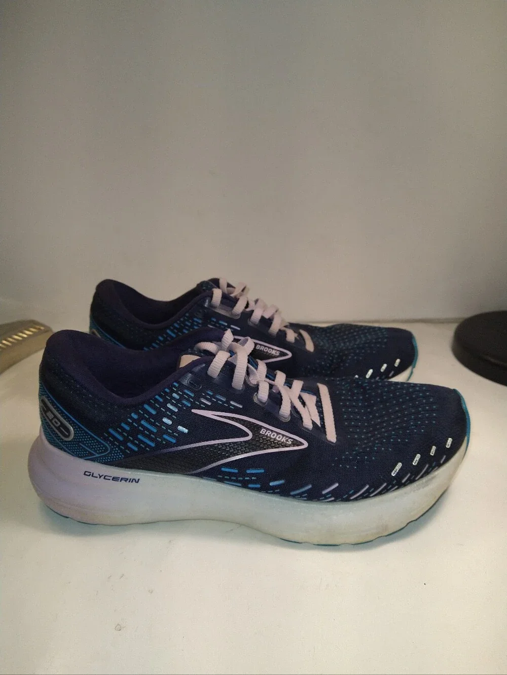 Brooks Glycerin 20 Running Shoes Women's sz 11B.